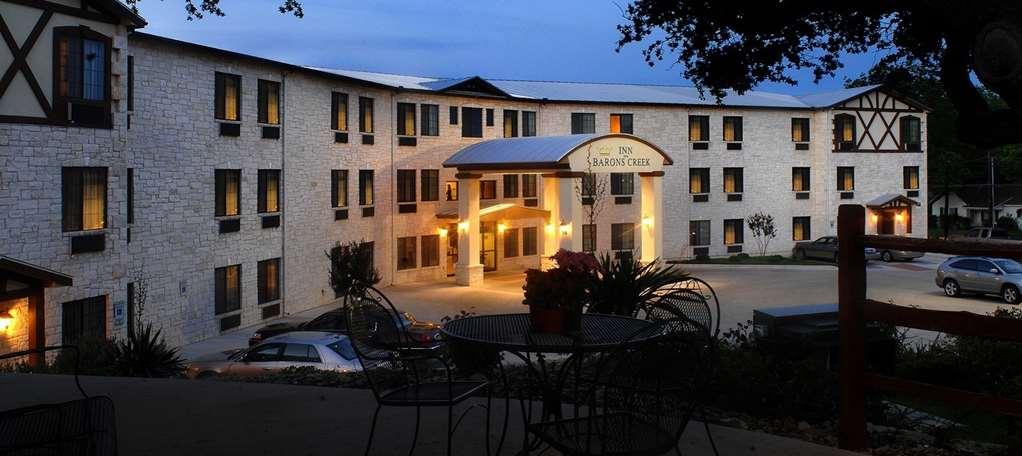 Inn On Barons Creek Fredericksburg Zewnętrze zdjęcie