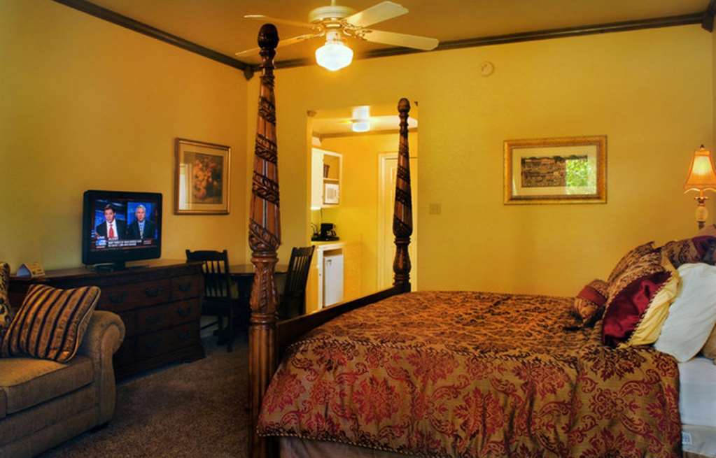 Inn On Barons Creek Fredericksburg Pokój zdjęcie
