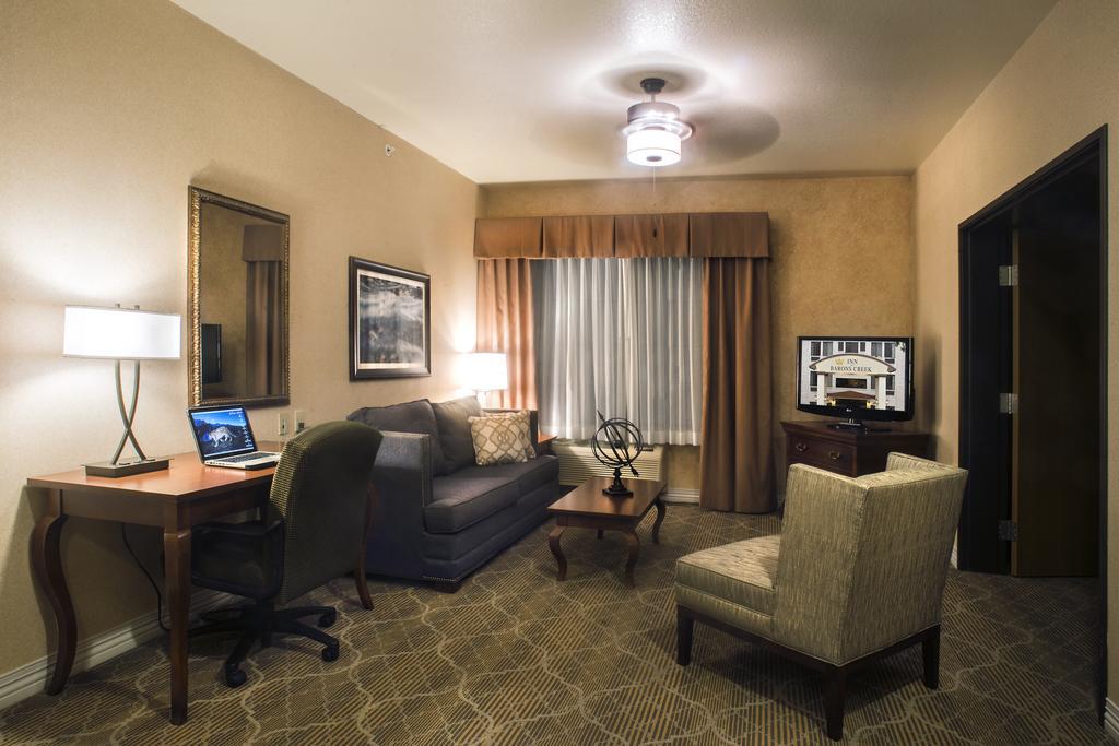 Inn On Barons Creek Fredericksburg Zewnętrze zdjęcie