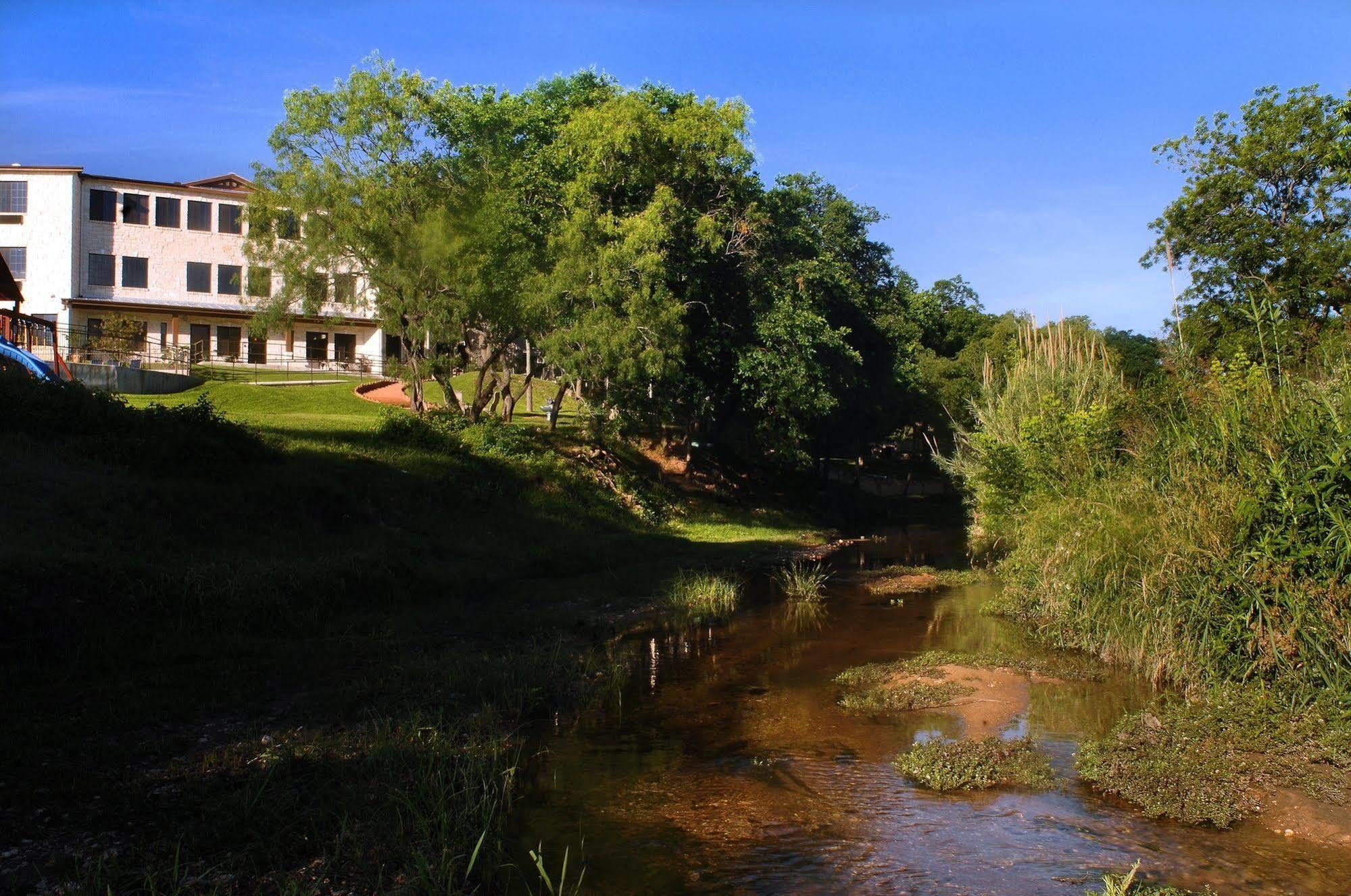 Inn On Barons Creek Fredericksburg Zewnętrze zdjęcie