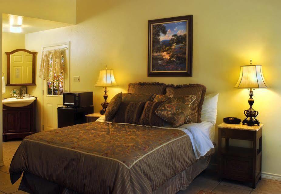 Inn On Barons Creek Fredericksburg Zewnętrze zdjęcie